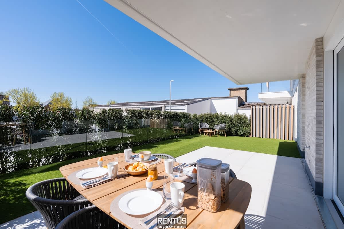 La dolce vickri - Séjour moderne avec jardin et piscine